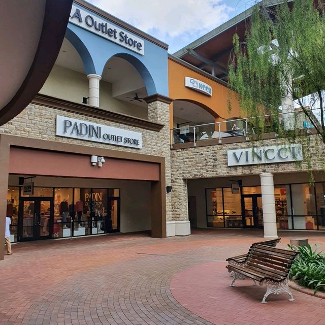 Singaporeans Heaven - JB Premium Outlet Stores