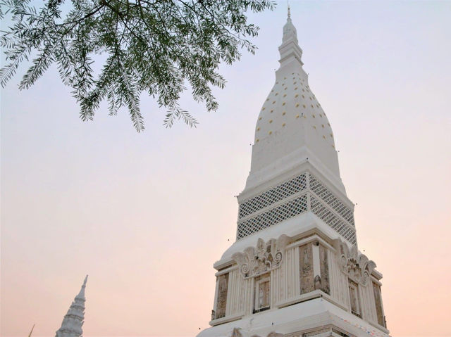 สักการะ พระธาตุท่าอุเทน พระธาตุประจำวันศุกร์