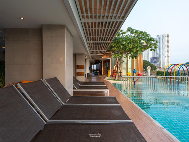 โรงแรมพร้อมสวนน้ำคลื่นเทียม พัทยา 🌊