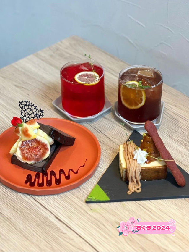【福岡カフェ】カラフルなチーズケーキとドリンクが楽しめる