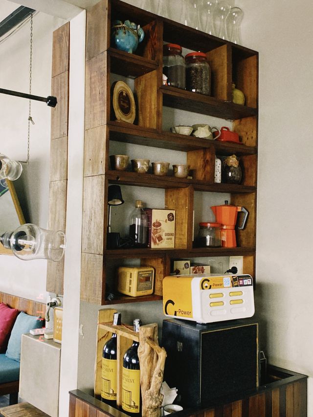 Vintage cafe shop in Ho Chi Minh City🇻🇳