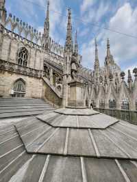 ไม่มีที่ติ สมชื่อ Duomo di Milano สวยวิจิตร