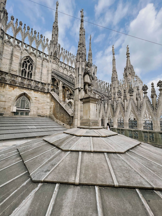 ไม่มีที่ติ สมชื่อ Duomo di Milano สวยวิจิตร