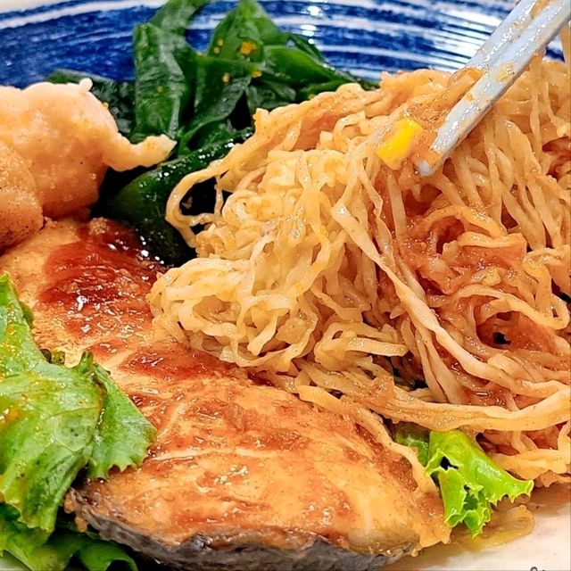 บะหมี่อัศวิน 𝐘𝐨𝐮𝐫 𝐒𝐢𝐠𝐧𝐚𝐭𝐮𝐫𝐞 สีฟ้า  