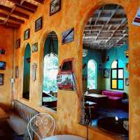 Zombie Cafe' เปลี่ยนบ้านเก่ามาเป็นร้านกาแฟ