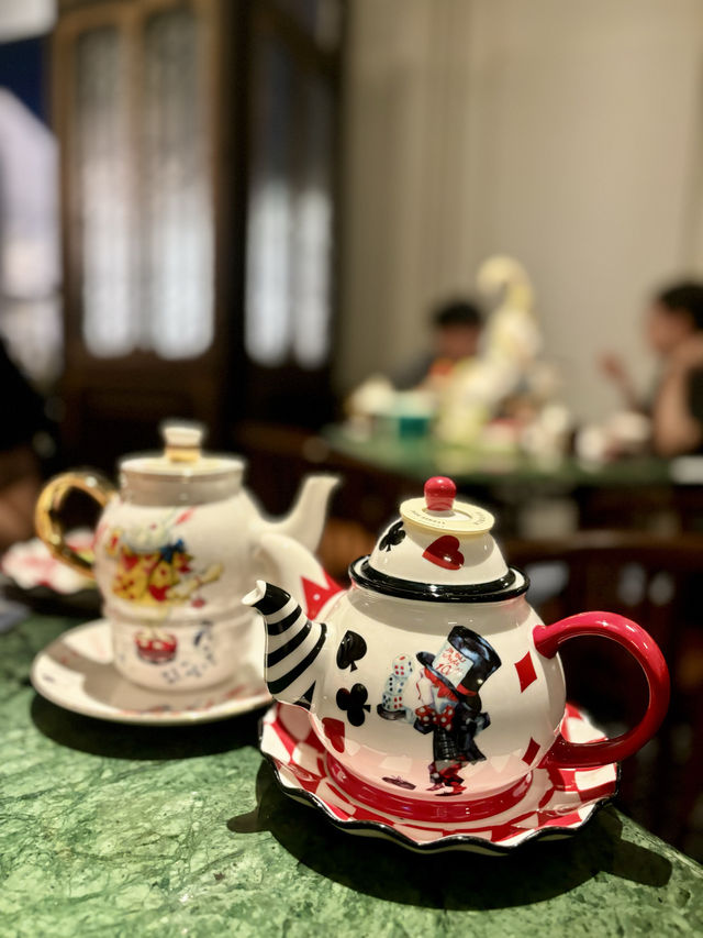 【澳門】愛麗絲夢遊仙境主題下午茶 I 倫敦人邱吉爾餐廳