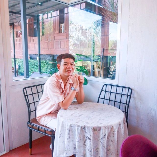 ที่นี่อัมพวาคาเฟ่