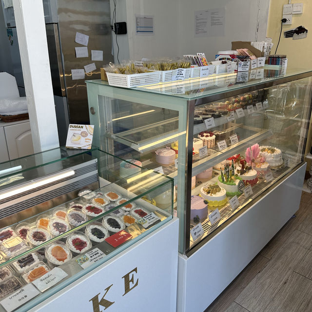 ร้านเค้ก บ่อวิน “คิงเค้ก” king cake 