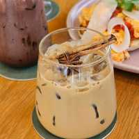 คาเฟ่กลางลาดพร้าว สำหรับสาย Tea Lover ห้ามพลาด 