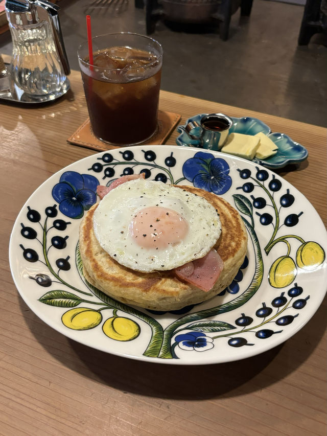 【福岡カフェ】鉄のフライパンで焼くホットケーキがおいしいカフェ