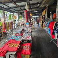 ตลาดชุมชนริมคลองบางหลวง