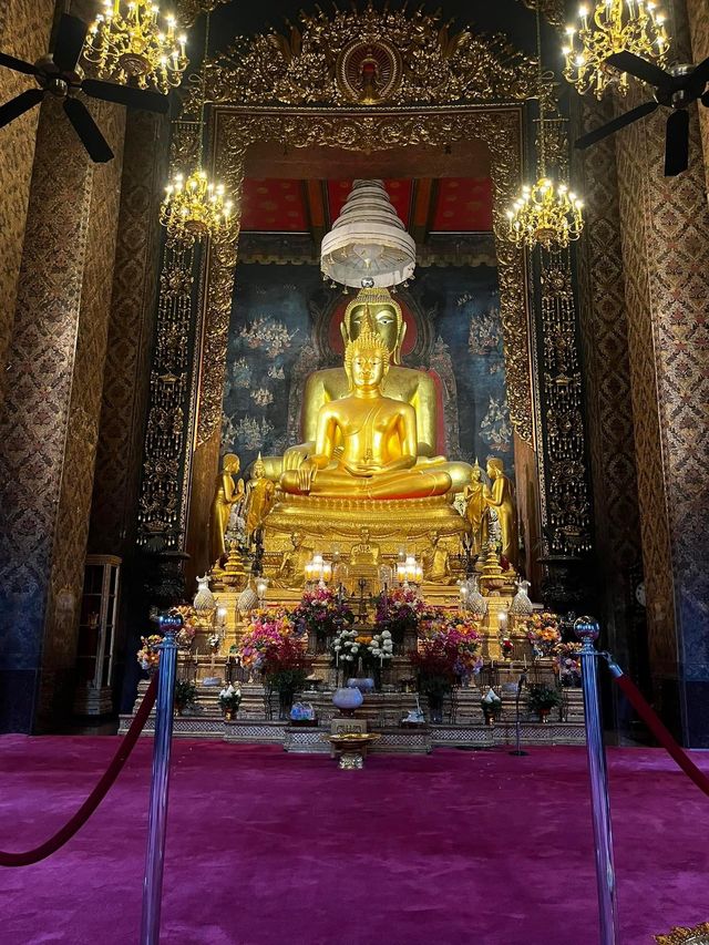 📍กราบพระไพรีพินาศ ณ วัดบวรนิเวศวิหาร