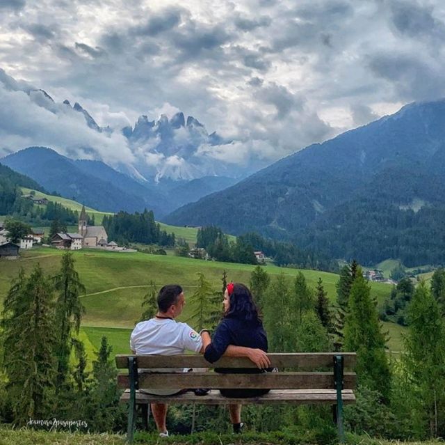 Discover Dolomiti: Italy's Alpine Paradise! 🏞️