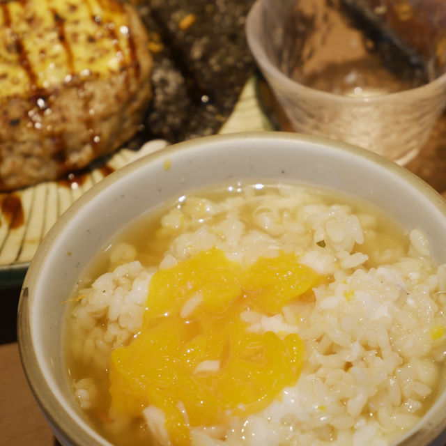 𖤣𖤥旺角Cafe│天台花園的日式料理
