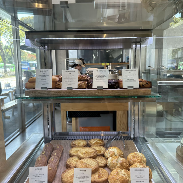 《韓国/君子》オリニデ公園目の前のCAFE ☕️🌿テラス席でティータイム♪ BONANZA