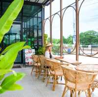 คาเฟ่และร้านจักสานบรรยากาศสุดชิลล์คลอง9
