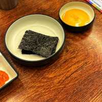 【首爾】韓國生拌章魚牛肉，新鮮食材健康美味。