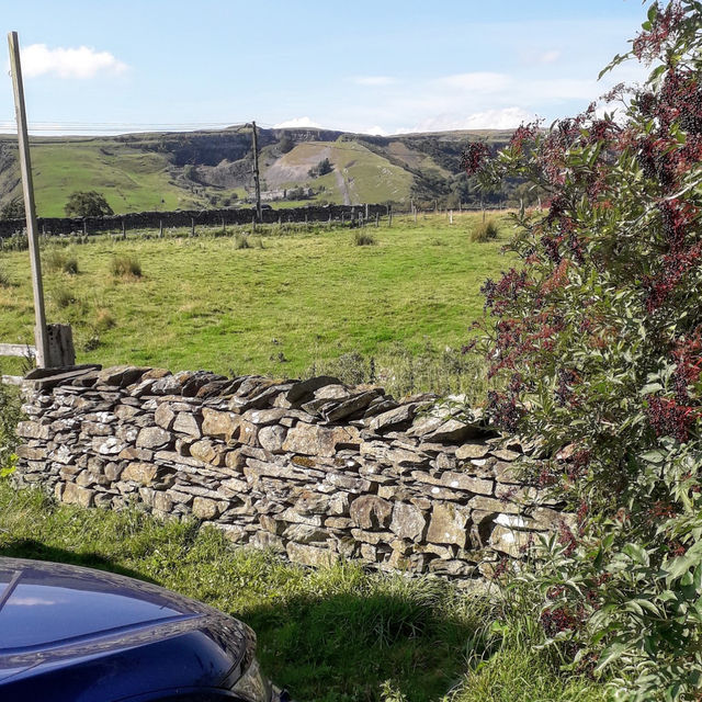 Hiking Through the Idyllic Grasslands of the Yorkshire Dales