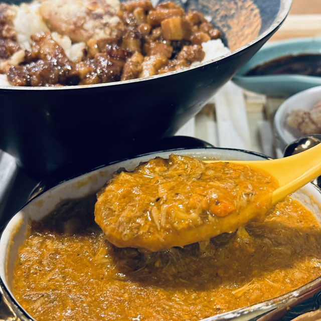 食神瀑布陽澄湖蟹黃撈麵～等等HEA (九龍城)