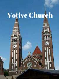 Votive Church โบสถ์ใหญ่กลางเมืองแซแกด