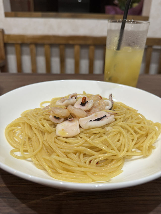 【福岡カフェ】見た目はシンプルだけど味は確か！豚の角煮がおすすめ✨️