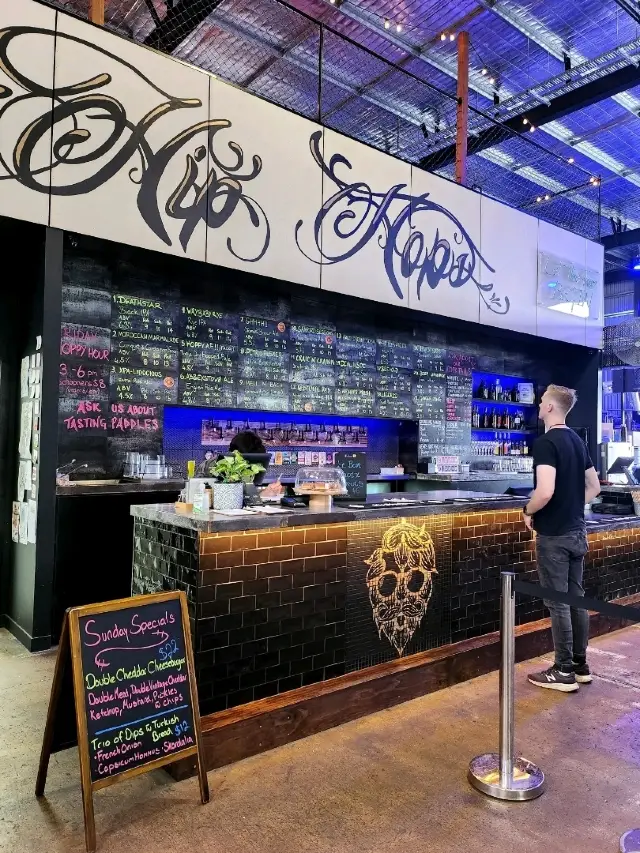 🇦🇺 Great food and drink destination at Brendale, Queensland, Australia