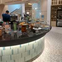 ยกให้เป็นคาเฟ่ที่บรรยากาศดี ลงตัวทุกอย่าง