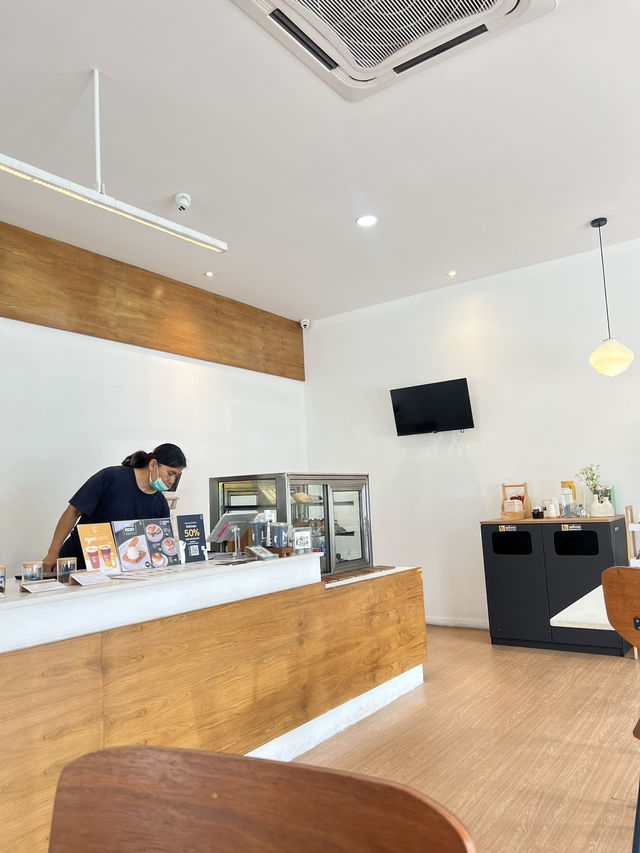 พามาเที่ยวคาเฟ่นอกเมืองเชียงใหม่ ✨