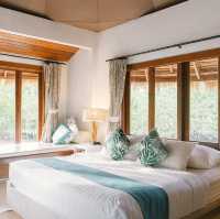 The BlueSky Resort เกาะพยาม
