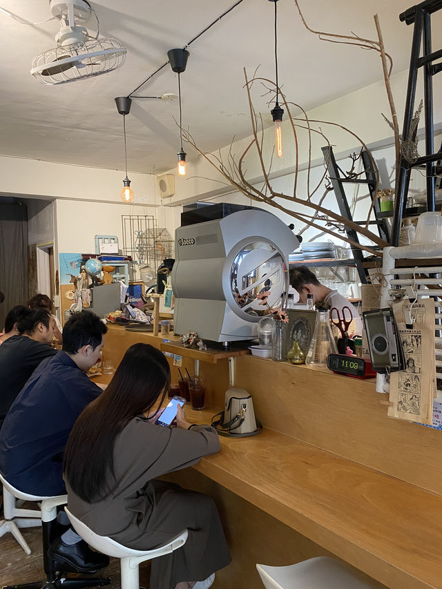  《單眼皮双眼皮早餐輕食》早餐小確幸，但略顯平凡的滋味