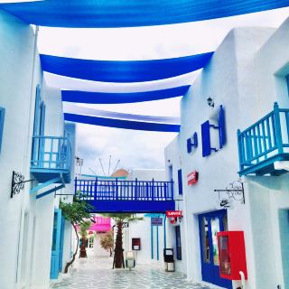 A Day Trip to Santorini Park in Hua Hin, Thailand