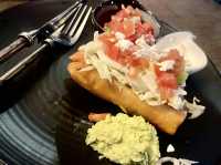 ดนตรีร็อค อาหารอร่อย ที่ El Toro Loco