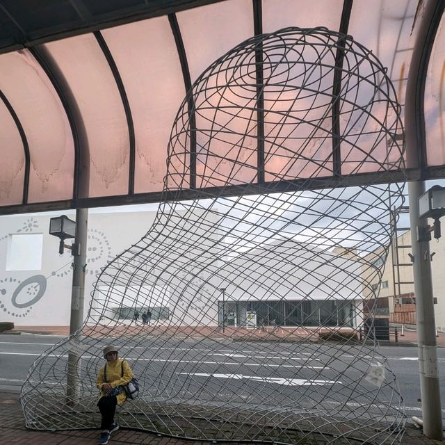 🇯🇵青森「十和田美術館」藝術與童心共舞，整座城市都是美術館！