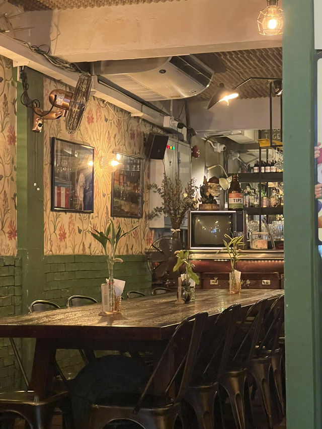 ร้านอาหารสไตล์ฝรั่งเศส ใจกลางสาทร