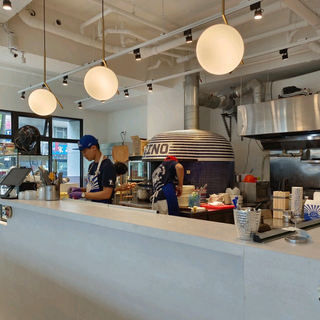 新莊美食，Gino Pizza Napoletana新莊中原店