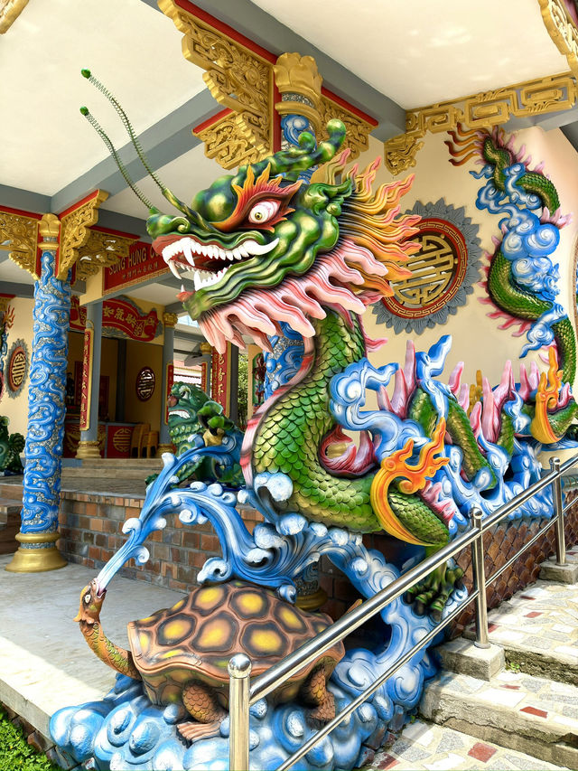 ベトナム　フーコック島観光　荘厳な寺Sùng Hưng Cổ Tựに感動！