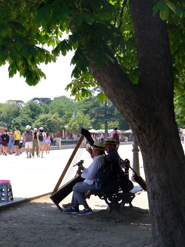 西班牙馬德里｜鬧市中麗池公園