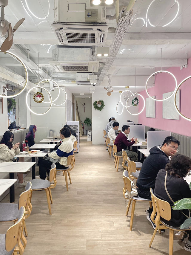 深水埗簡約文青風cafe💖甜品超有驚喜🤩