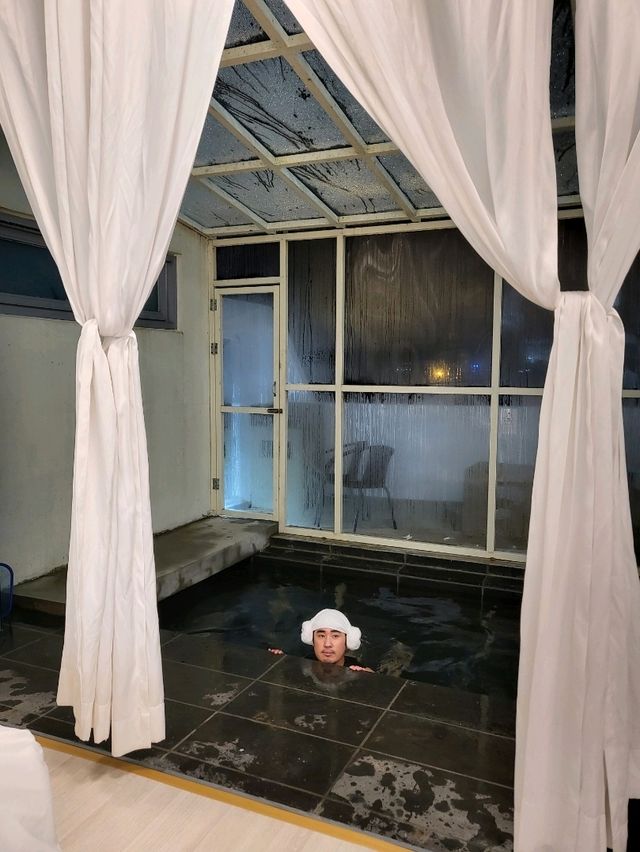 겨울에도 이국적 감성 가득한 태안 커플숙소