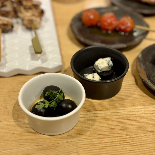 【大阪・難波】鮮度抜群の鶏料理が人気の焼鳥居酒屋「野乃鳥 なんば堂」