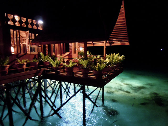 Luxury Meets Nature in the Heart of the Celebes Sea: Mabul Water Bungalows