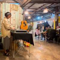 SohYa Bar & Restaurant ร้านอาหารเก๋ๆ จ.พะเยา