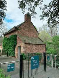 Fitzroy Gardens: Melbourne’s Green Oasis