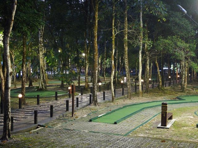 Serene Eco-friendly Park with a cosy Cafe