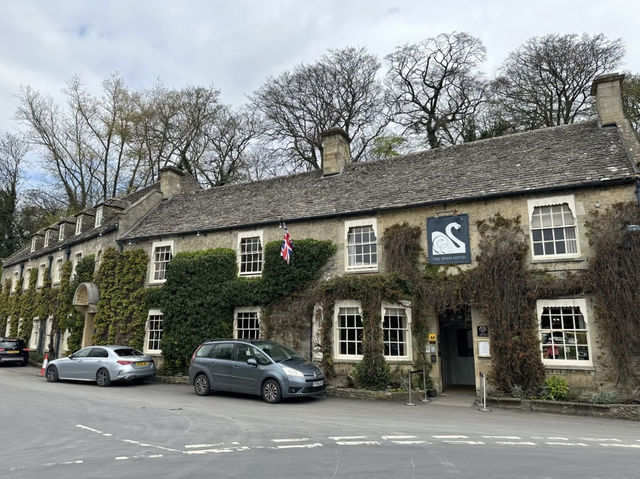 The Swan Hotel: A Historic Retreat in the Heart of the Cotswolds
