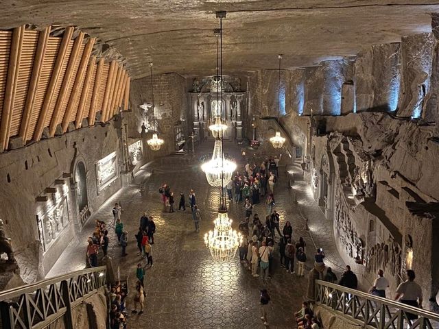 ชวนเที่ยว Wieliczka Salt Mine ประเทศ โปแลนด์