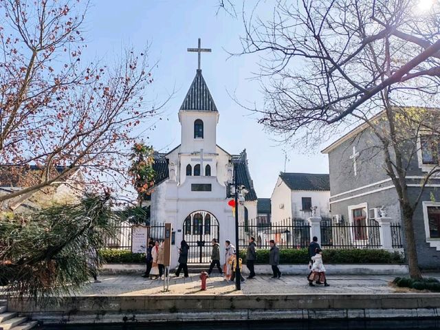 Catholic Church: A Blend of Eastern and Western Architecture