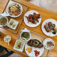 打卡文青寵物Cafe