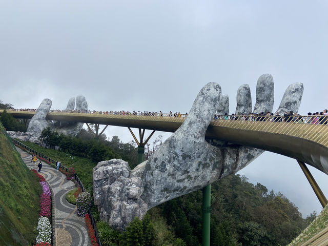 峴港巴拿山悠閑又刺激