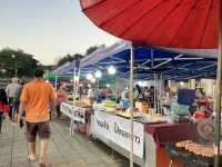 กาดฮิมยวม Jong Kham Market